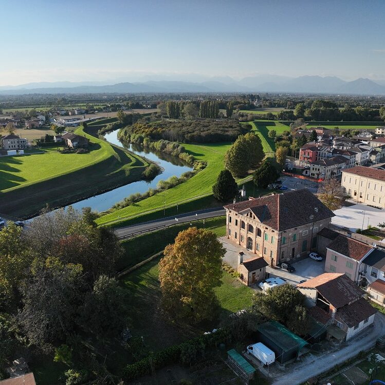 Contatti villa thiene min aspect ratio 1 1